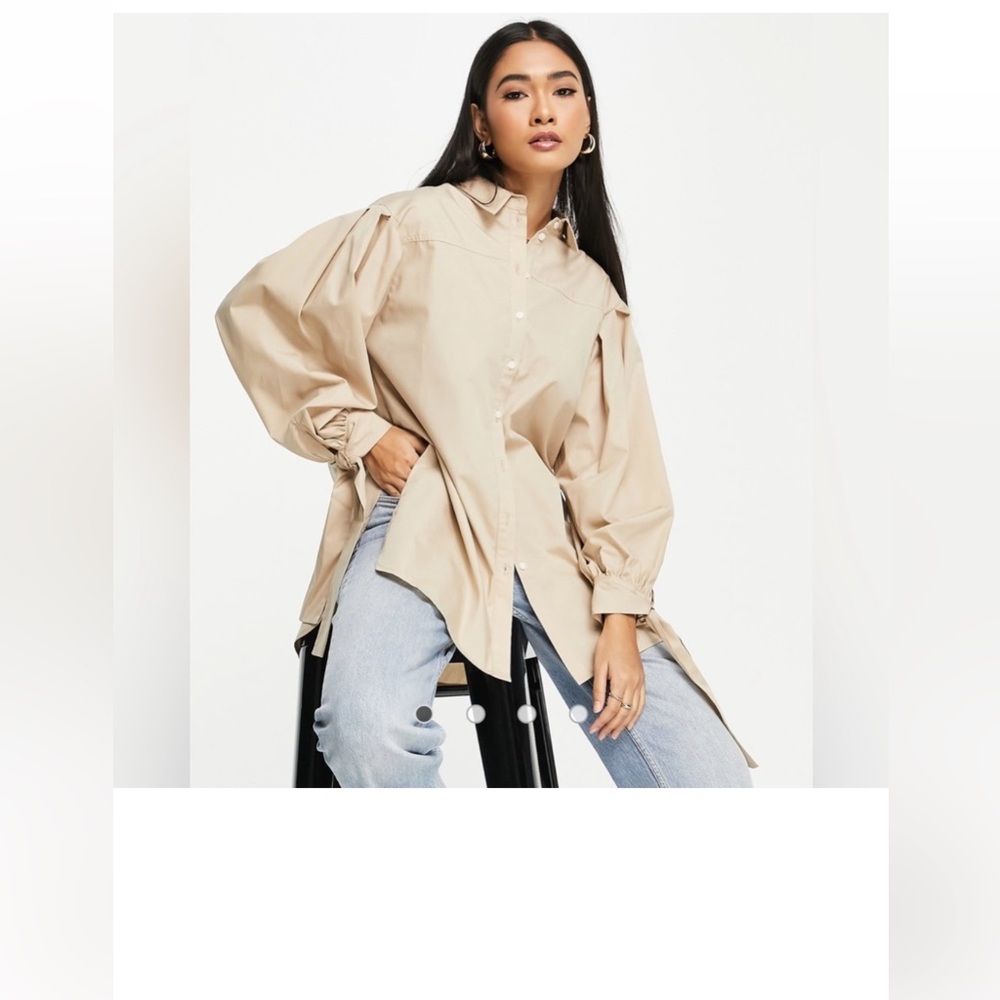 Topshop Light Blue Casual Button Down Shirt. NWOUt Tags
